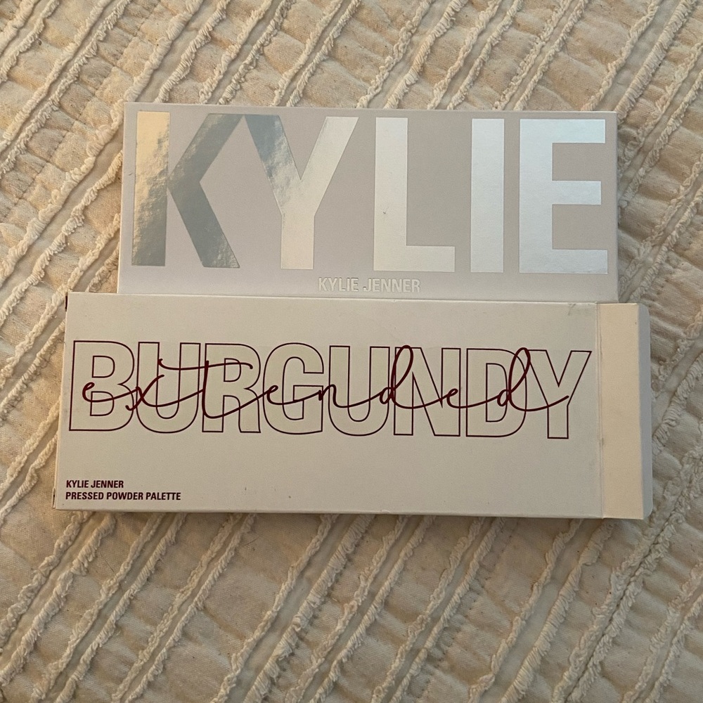Kylie Cosmetics Eye shadow palette